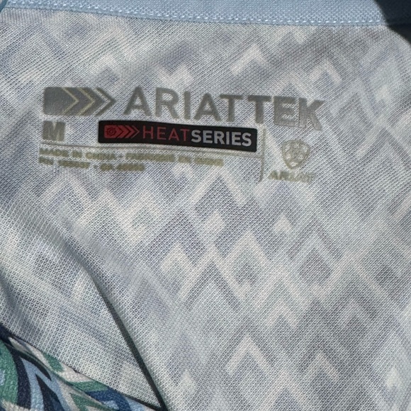 Ariat Tek Blue and White Chevron Shirt - Picture 5 of 5
